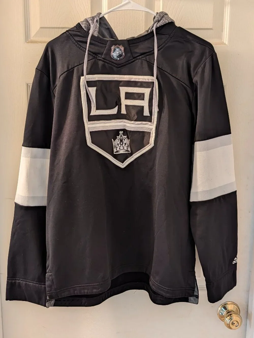 Adidas NHL Los Angeles Kings Black Skate Lace Hooded Jersey Sweatshirt Medium
